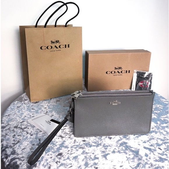 Coach Handbags - COACH DOUBLE ZIP WALLET